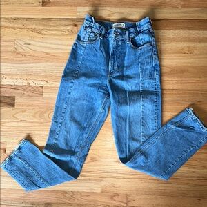 Abercrombie ultra high rise 90’s straight curve love LONG craftsman Jeans